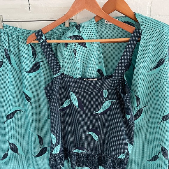 Vintage 80s Matching Set (3 pieces) Blazer Cami Midi skirt Iridescent Blue Sz S - Picture 2 of 15